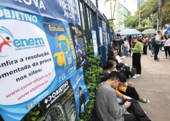 Enem 2026: inscrições terminam nesta sexta-feira; taxa pode ser paga até 17 de junho
