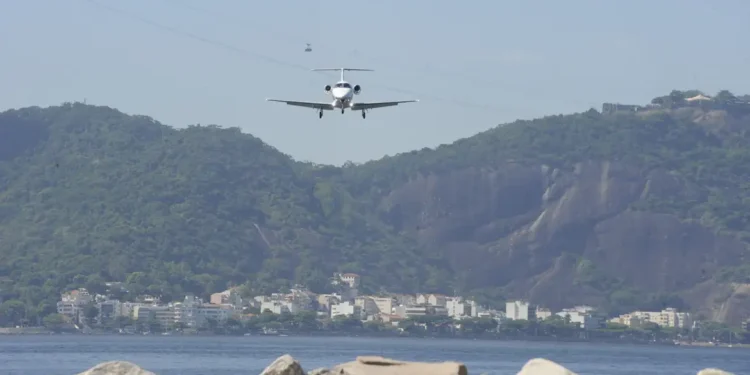 Brasil bate recorde de passageiros em voos domésticos nos primeiros cinco meses de 2026 9 Brasil bate recorde de passageiros em voos domésticos nos primeiros cinco meses de 2026