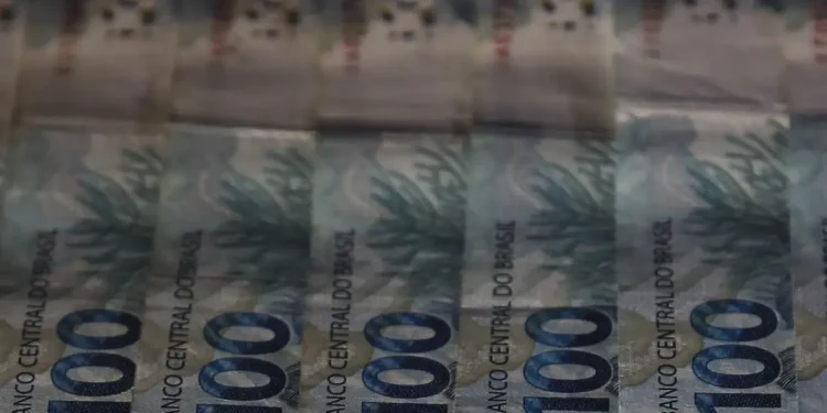 Redução de impostos e equilíbrio fiscal lideram prioridades da indústria para próximo governo, aponta CNI 1 Redução de impostos e equilíbrio fiscal lideram prioridades da indústria para próximo governo, aponta CNI