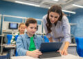 Especialistas defendem ensino sobre funcionamento da inteligência artificial nas escolas