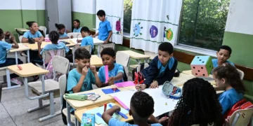 Governo sanciona novo piso nacional do magistério de R$ 5,1 mil para 2026