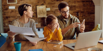 Endividamento das famílias segue elevado e reforça importância do planejamento financeiro 15 Endividamento das famílias segue elevado e reforça importância do planejamento financeiro