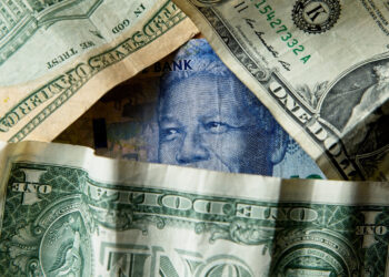 Revista Capital Econômico: O valor da informação certa, na hora certa! 34 Dólar recua, bolsa cai e petróleo dispara com escalada das tensões entre EUA e Irã