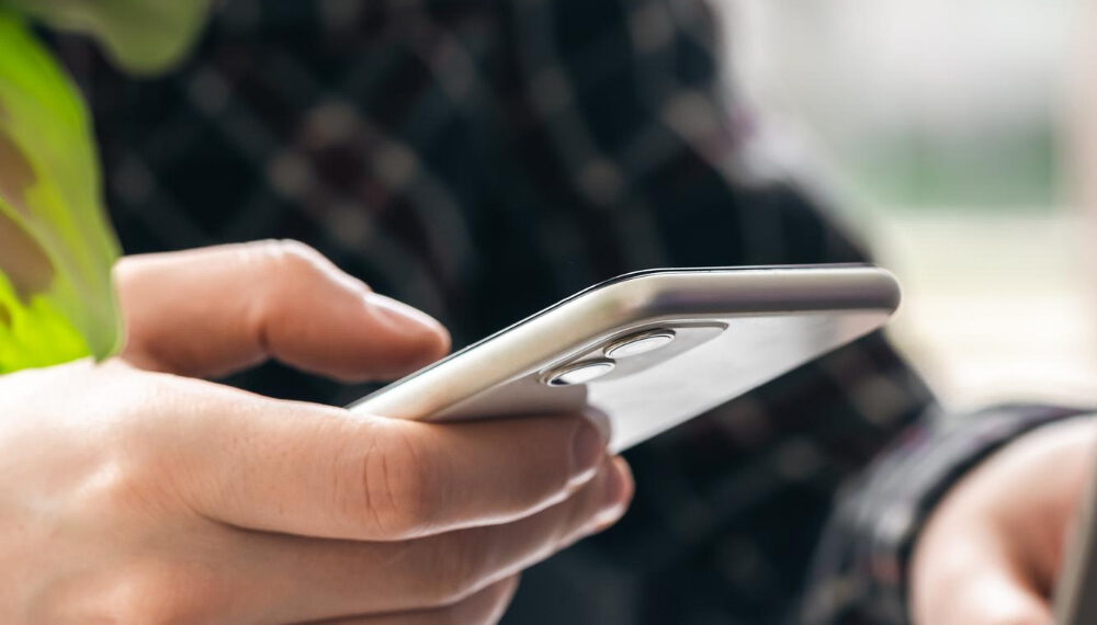 Pesquisa aponta preferência crescente por compras e atendimento via mensagens no WhatsApp 25 Pesquisa aponta preferência crescente por compras e atendimento via mensagens no WhatsApp