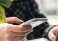 Pesquisa aponta preferência crescente por compras e atendimento via mensagens no WhatsApp 23 Pesquisa aponta preferência crescente por compras e atendimento via mensagens no WhatsApp