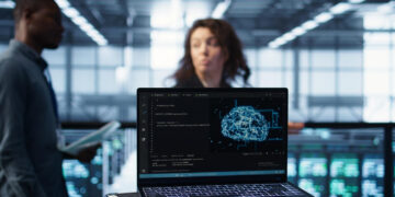 Na era da IA, empresas precisam reforçar resiliência digital diante do avanço dos ataques cibernéticos