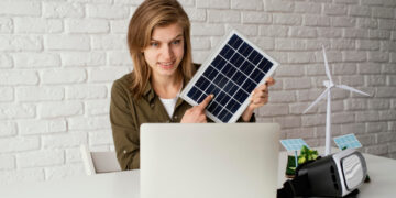 Brasil lidera redução global no custo da energia solar em dez anos, aponta relatório da IRENA 15 Brasil lidera redução global no custo da energia solar em dez anos, aponta relatório da IRENA