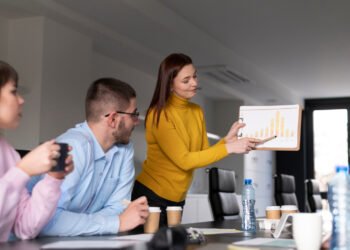 Crescimento empresarial aumenta desafios para lideranças e exige novas competências de gestão