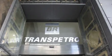 Transpetro abre concurso com 281 vagas imediatas e salários de até R$ 15 mil