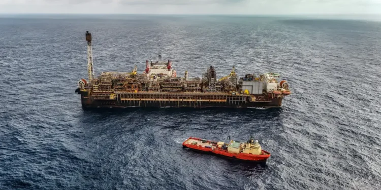 Leilões de petróleo em outubro terão número recorde de áreas em disputa 14 Foto:Rafa Neddermeyer