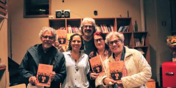 Lançamento de “Chuva de arroz” reúne leitores, jornalistas, pesquisadores e estudantes no Rio