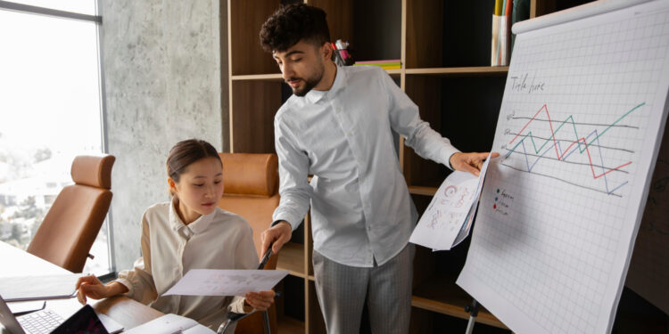 O improviso que ajuda a começar pode travar o crescimento de uma empresa 14 Foto:magnific