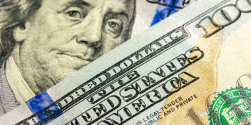 Dólar cai a R$ 5,08 e bolsa atinge maior nível desde maio