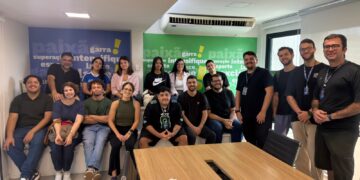 Do impresso ao digital: alunos da UVA conhecem os bastidores da redação do Lance!