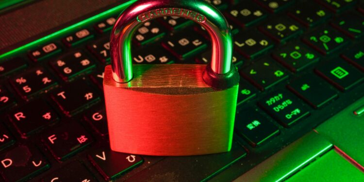 Binance investiga ataque de US$ 6,3 bilhões e promete cobrir perdas de clientes binance ataque 6 bilhoes criptomoedas perdas clientes