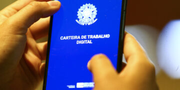 Desemprego cai a 5,2% no terceiro trimestre, menor taxa para o período desde 2012