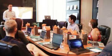 90% das empresas de tecnologia vendidas no Brasil não tiveram grandes captações, aponta estudo