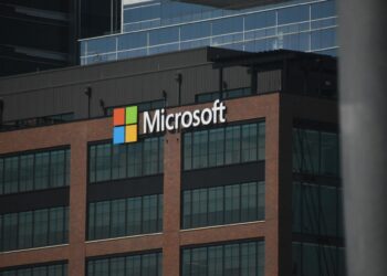 Microsoft oferece programa de saída voluntária a 60 mil funcionários em meio a investimentos em IA
