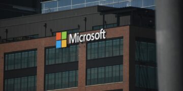 Microsoft oferece programa de saída voluntária a 60 mil funcionários em meio a investimentos em IA
