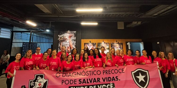 Outubro Rosa: Vasco e Botafogo unem torcidas em ação de conscientização sobre o câncer de mama 14 Creditos: Sociedade Brasileira de Mastologia - RJ