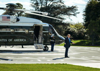 Trump avalia participação militar dos EUA contra houthis após ataque a aeroporto saudita